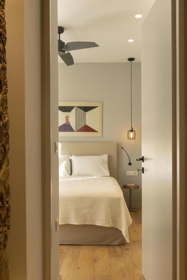 Elegant, Chic, Hip 2 Bedroom W/ Forest View In Athens! المظهر الخارجي الصورة