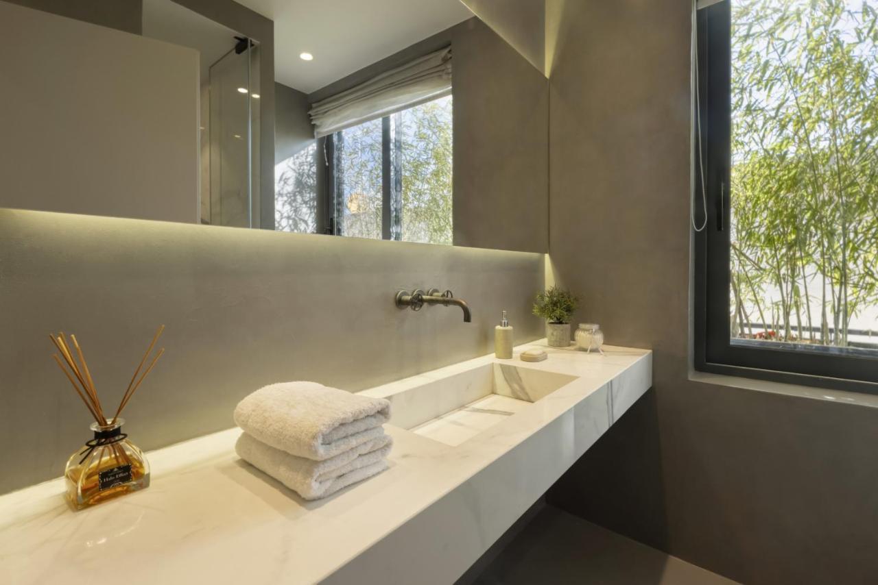 Elegant, Chic, Hip 2 Bedroom W/ Forest View In Athens! المظهر الخارجي الصورة